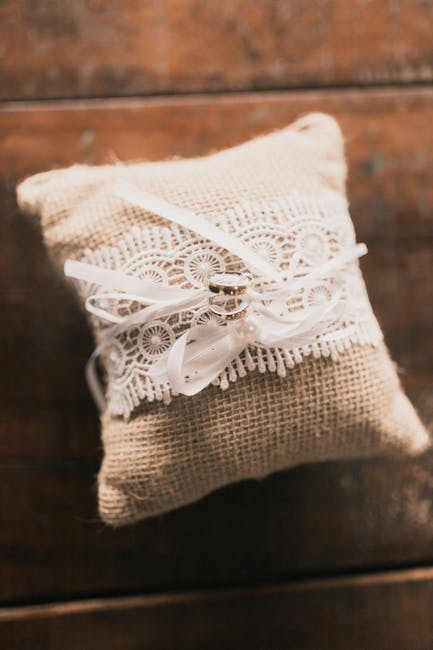 Top 10 akcesoriów vintage do ślubnej stylizacji boho